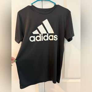 Adidas boys 14/16 shirt